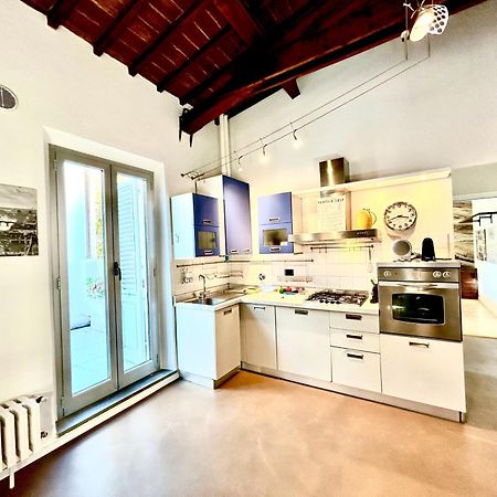 Bright House With Terrace In Santa Croce Apartment Florence Ngoại thất bức ảnh